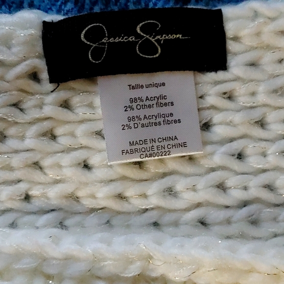 Jessica Simpson Scarf and Bonnet - Picture 4 of 6